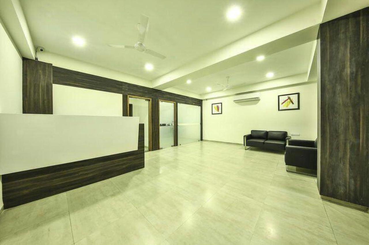 Fabhotel Flora Vastral أحمد أباد المظهر الخارجي الصورة