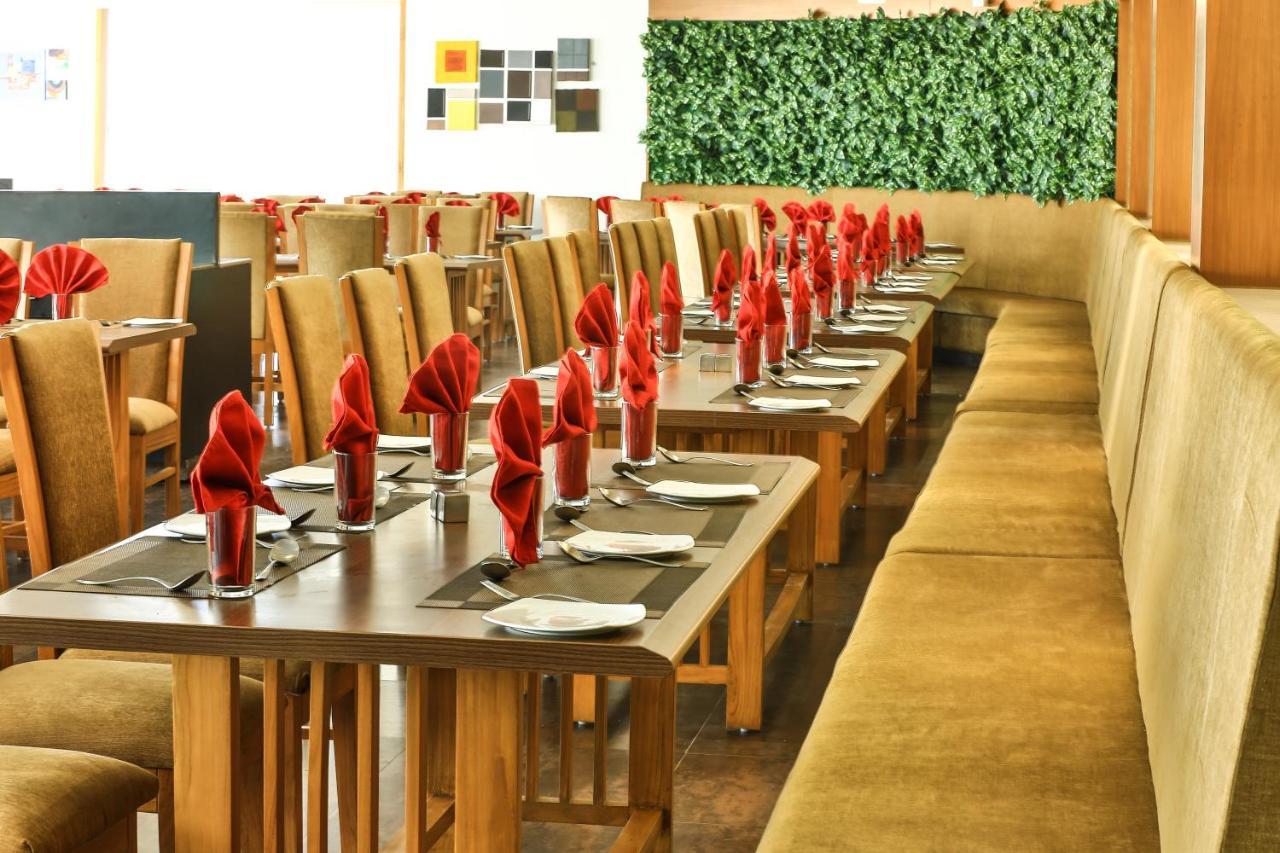 Fabhotel Flora Vastral أحمد أباد المظهر الخارجي الصورة
