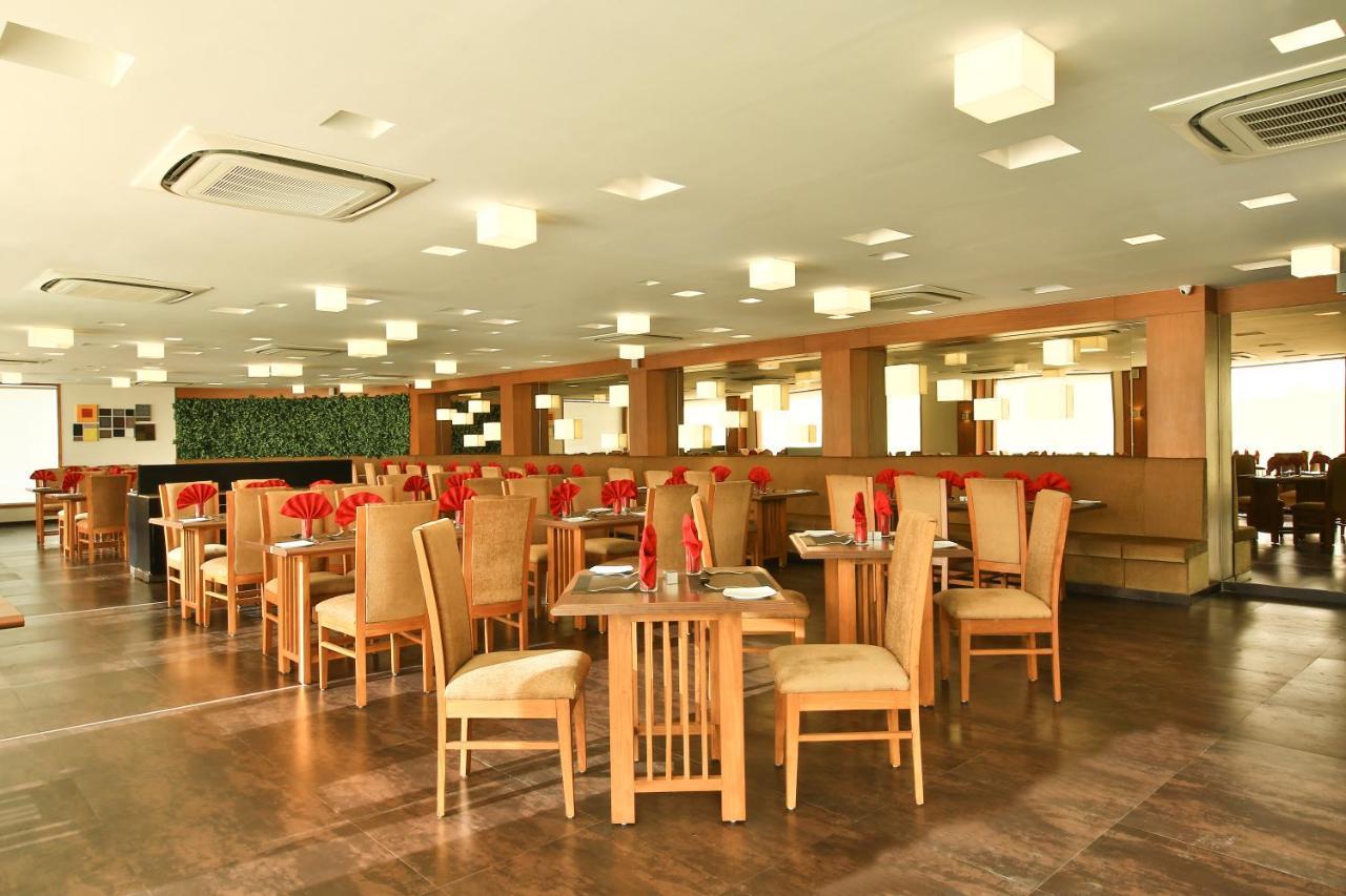 Fabhotel Flora Vastral أحمد أباد المظهر الخارجي الصورة