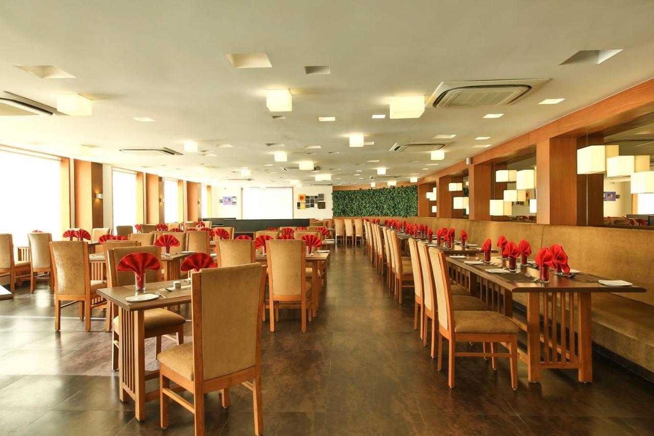 Fabhotel Flora Vastral أحمد أباد المظهر الخارجي الصورة