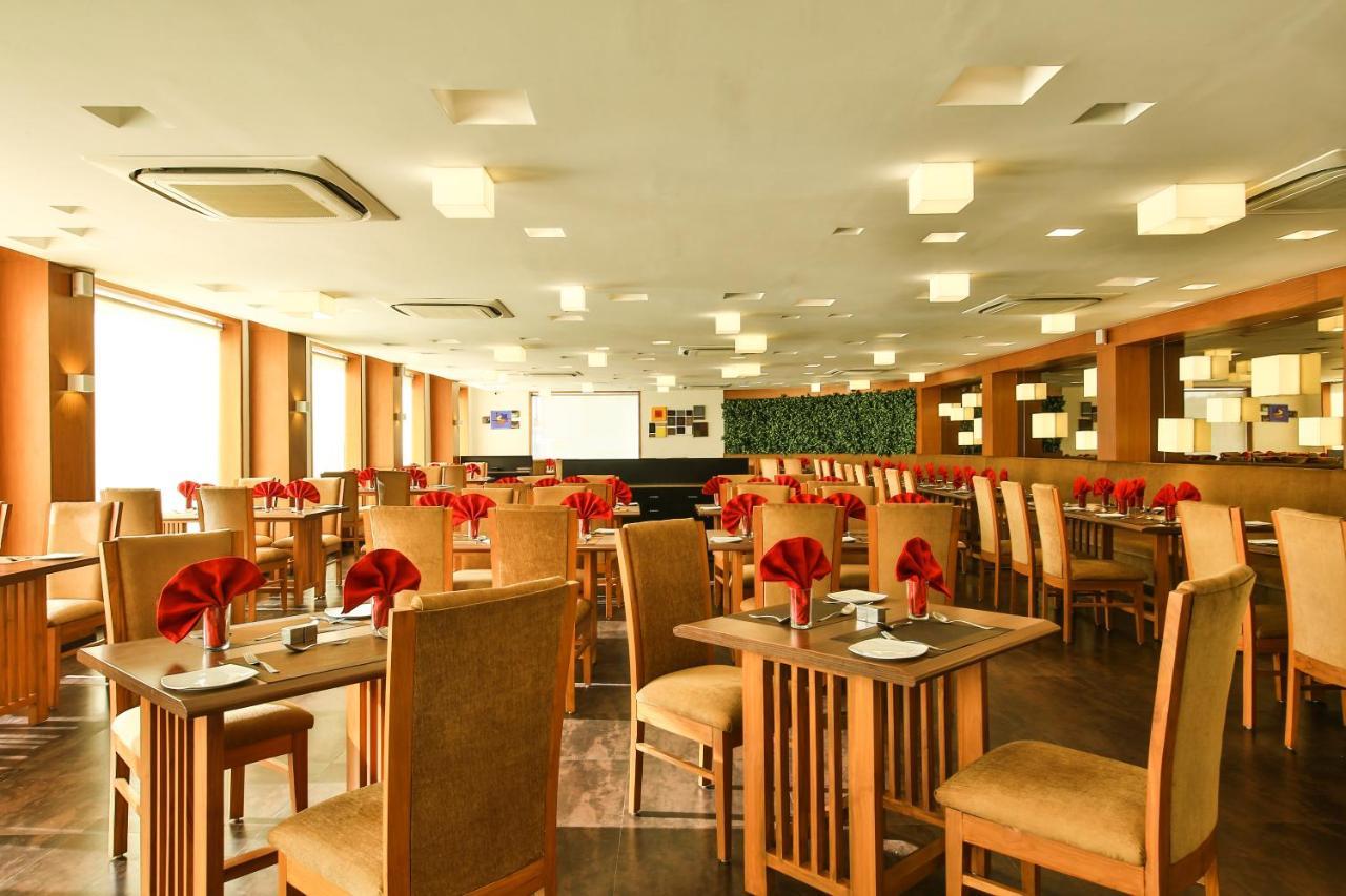 Fabhotel Flora Vastral أحمد أباد المظهر الخارجي الصورة