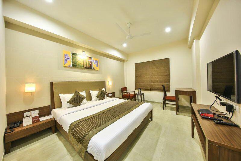 Fabhotel Flora Vastral أحمد أباد المظهر الخارجي الصورة