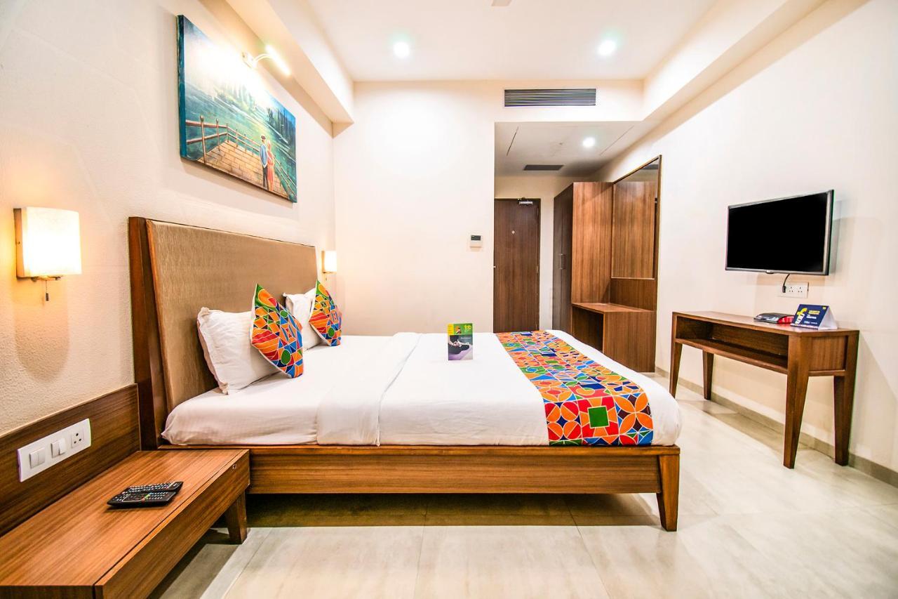 Fabhotel Flora Vastral أحمد أباد المظهر الخارجي الصورة