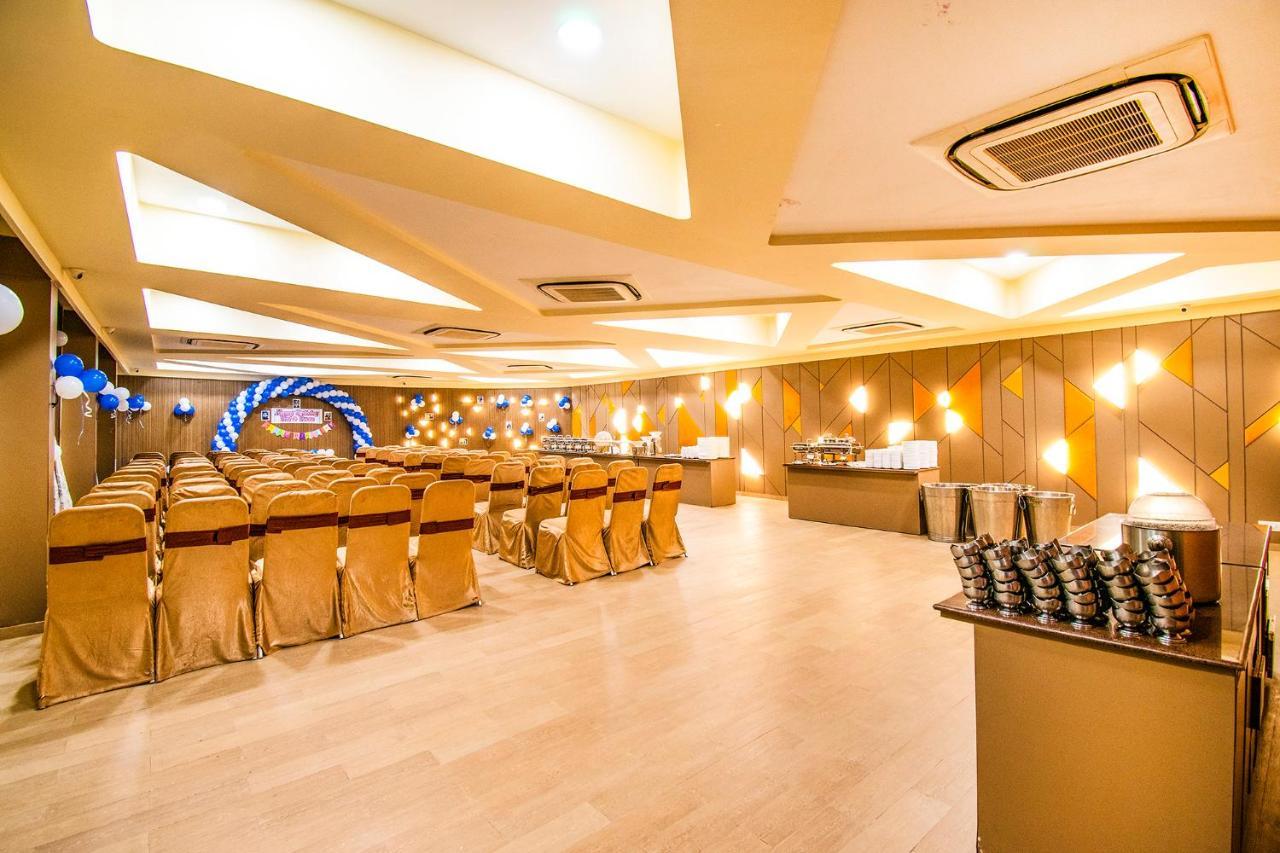 Fabhotel Flora Vastral أحمد أباد المظهر الخارجي الصورة